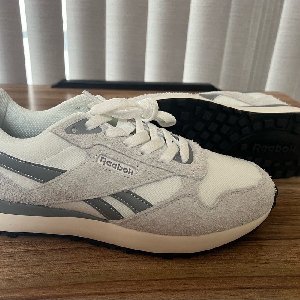 Reebok Women's White and Gray Sneakers